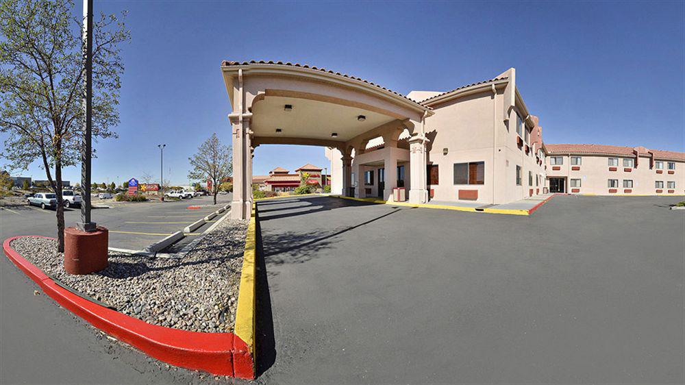 Quality Inn & Suites Albuquerque North Near Balloon Fiesta Park Kültér fotó