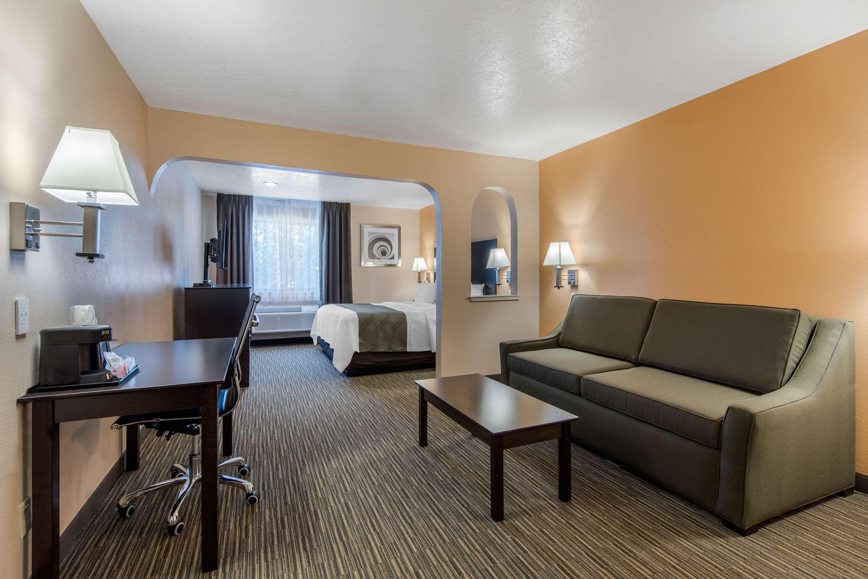 Quality Inn & Suites Albuquerque North Near Balloon Fiesta Park Kültér fotó