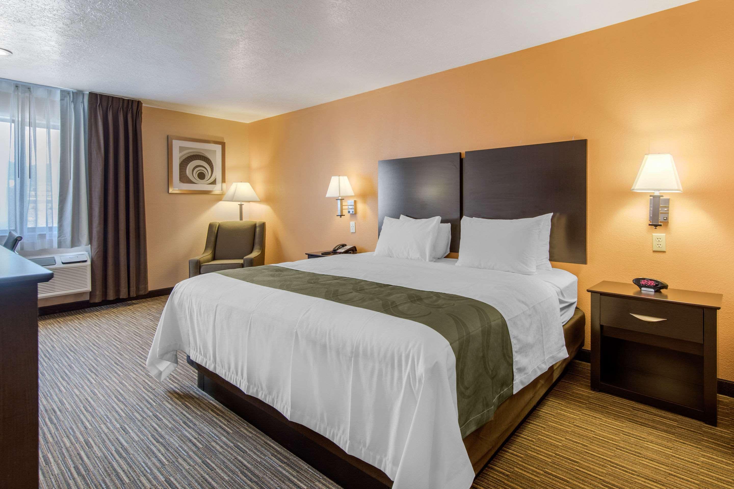 Quality Inn & Suites Albuquerque North Near Balloon Fiesta Park Kültér fotó