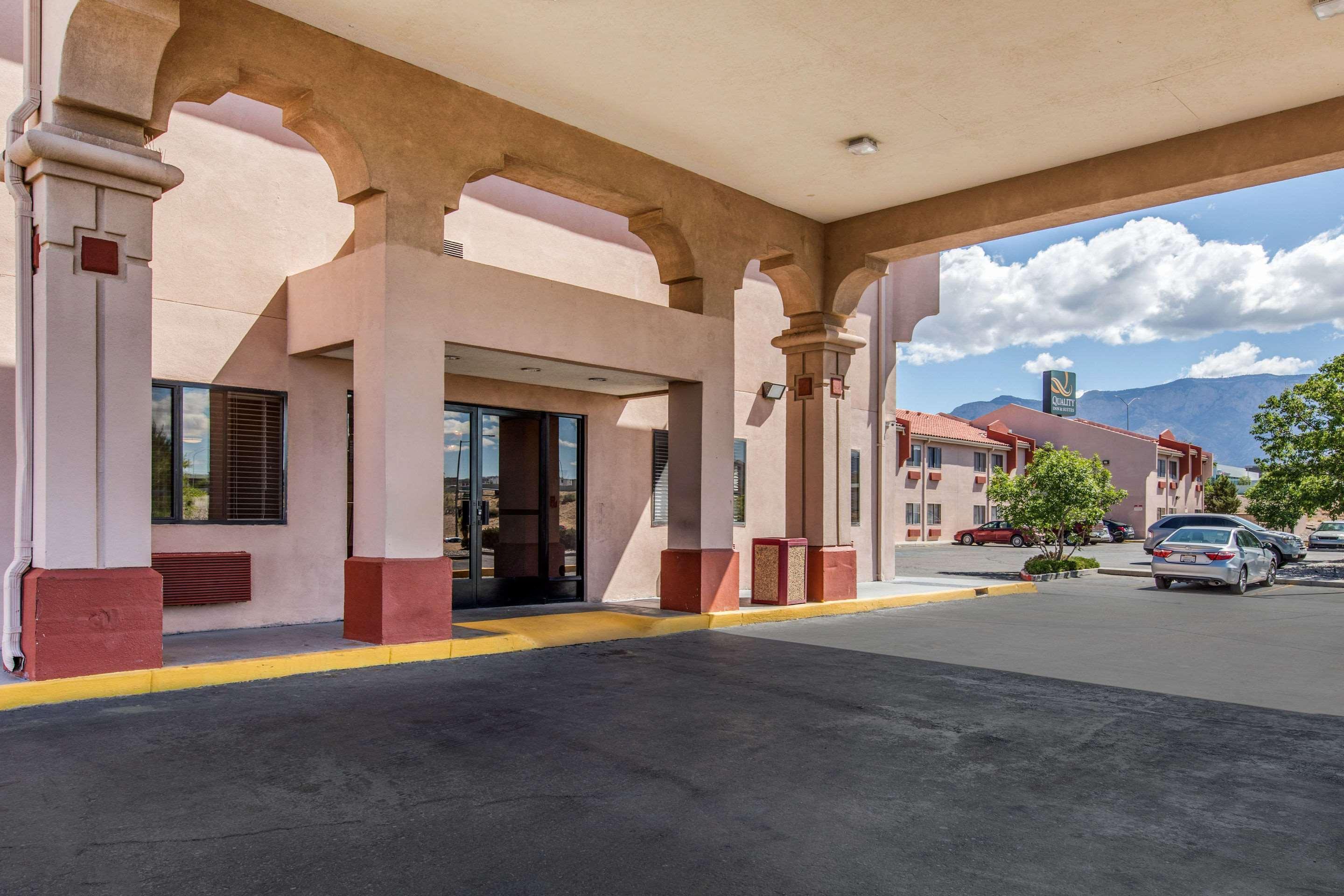 Quality Inn & Suites Albuquerque North Near Balloon Fiesta Park Kültér fotó